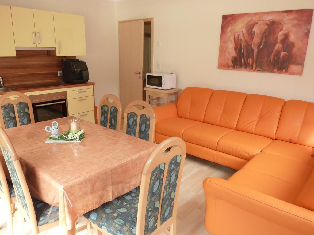 Vronis Landhaus Apartments Hüttau Oda fotoğraf