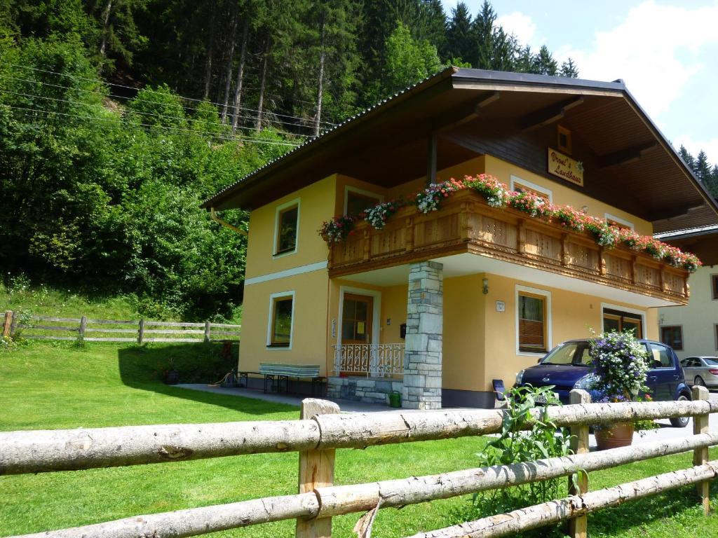 Vronis Landhaus Apartments Hüttau Dış mekan fotoğraf